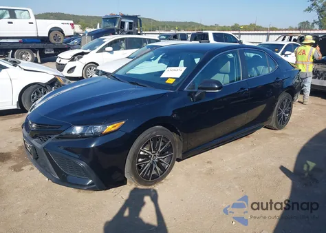 2022 Toyota Camry Se z USA, uszkodzony, nr VIN 4T1G11AK9NU664178